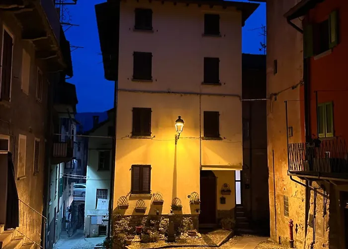 Romantic Retreat With Breathtaking View And Terrace La Casa Sulla Collina 2 Апартаменты